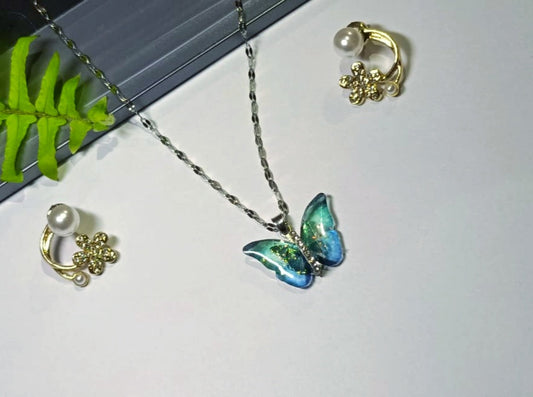 Blue Silver Winged Beauty Necklace with Pretty Luxe Earrings